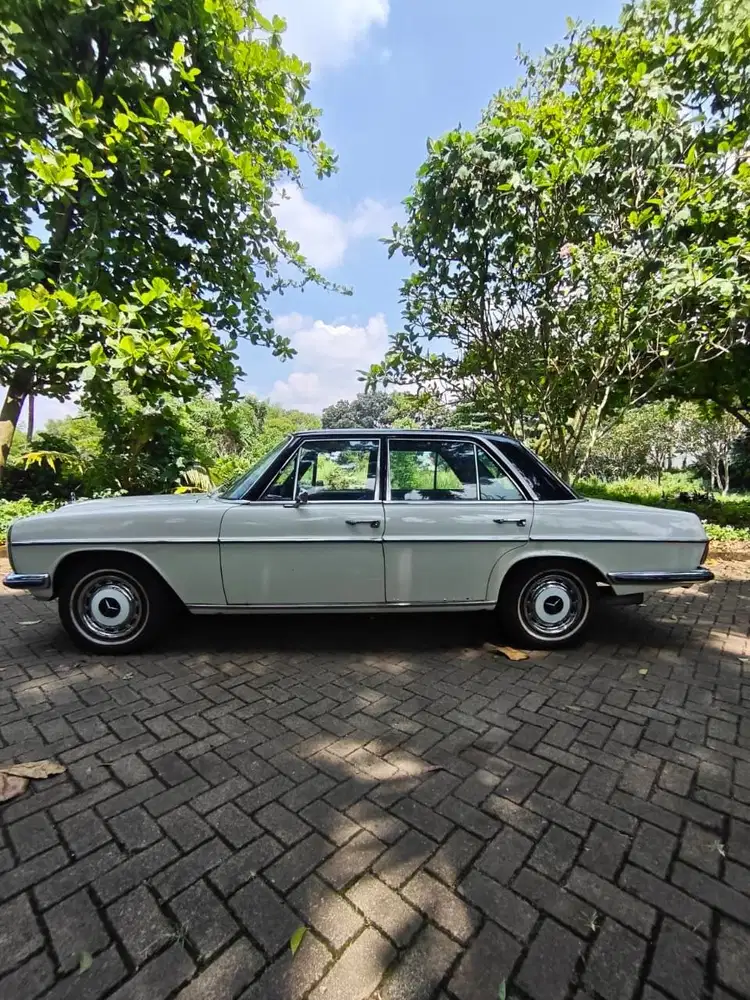 Mercedes-Benz 120 1971 Bensin