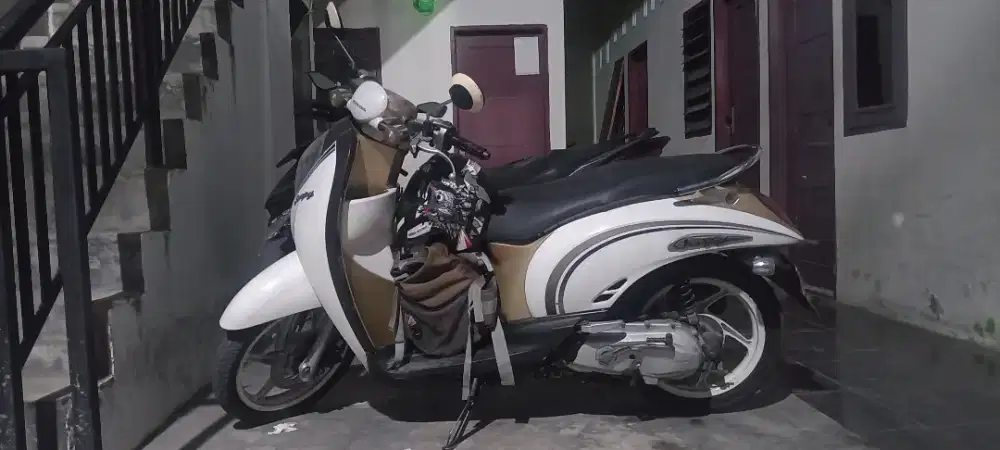 Dijual cepat Honda Scoopy tahun 2011