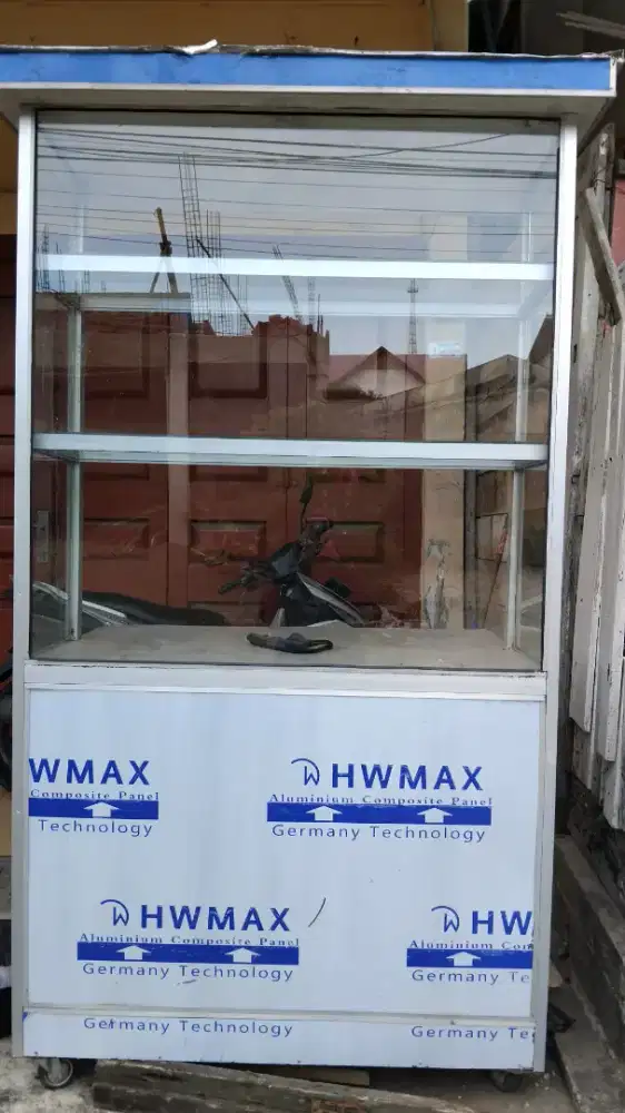 RAK JUALAN BEBAS