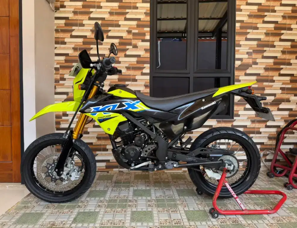 Kawasaki klx 150 sm se tahun 2024 km rendah