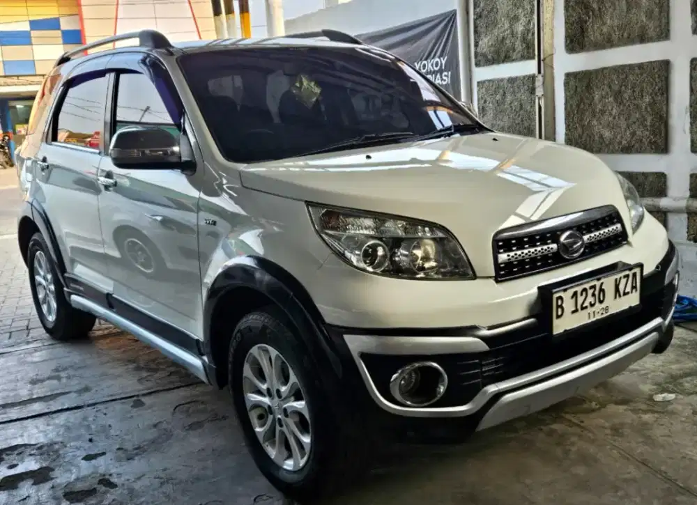 Terios TX Adventure Matic 2013
