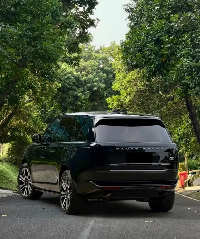 Range Rover
Vogue P440 PHEV Hybrid 
ATPM LWB