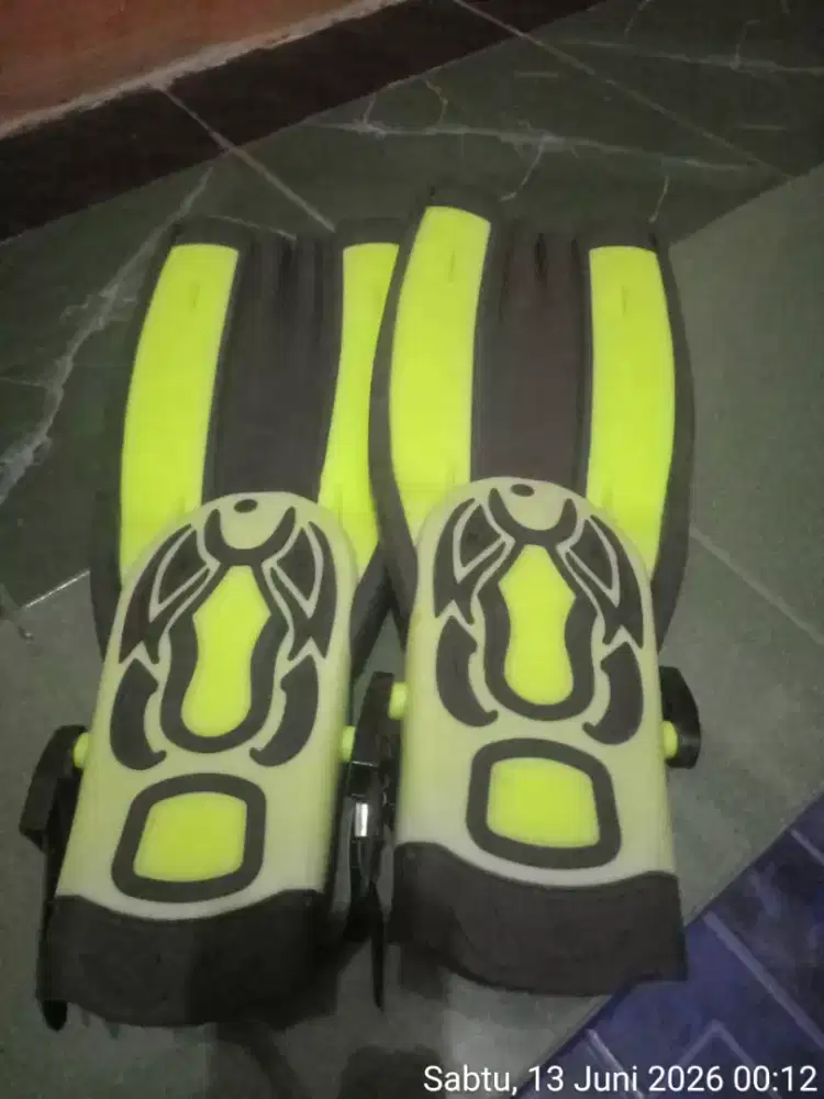 Kaki katak size 37- 38