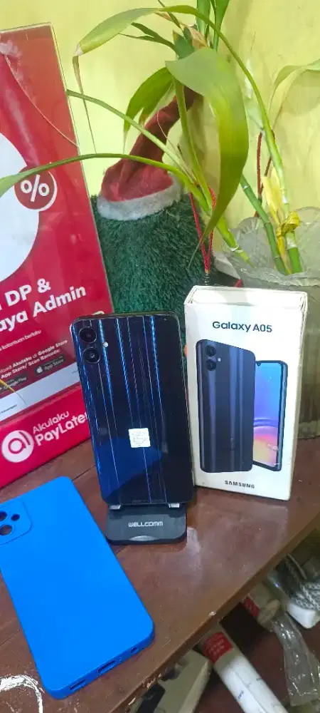 2nd : samsung A05 4/64 5000 mah mulus