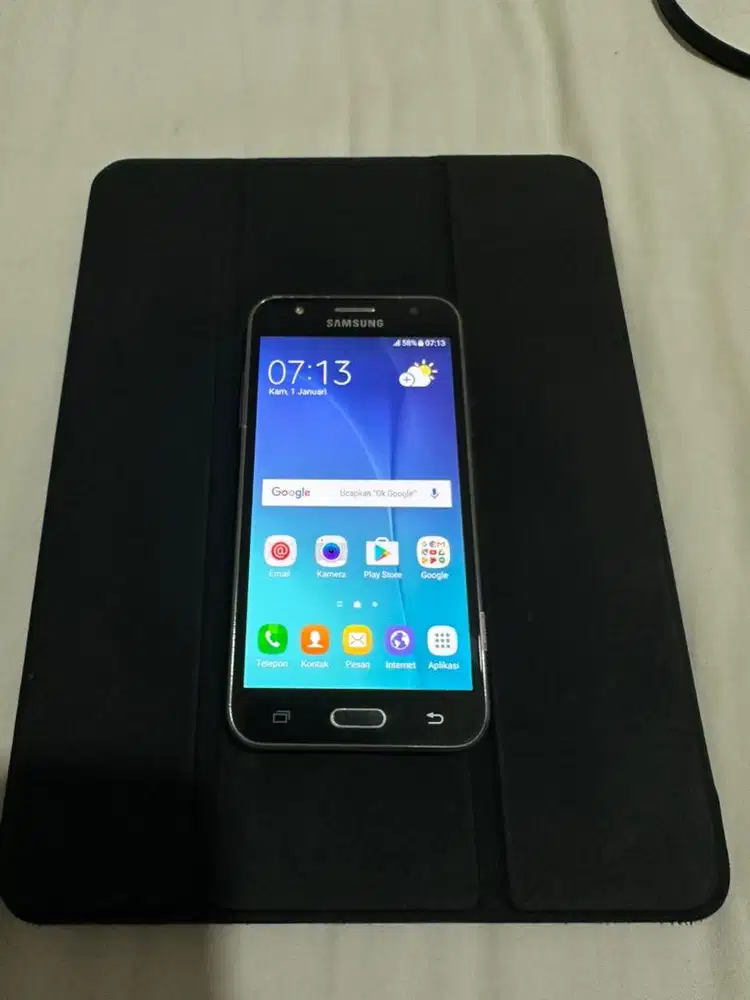 Samsung J5 black bonus softcase