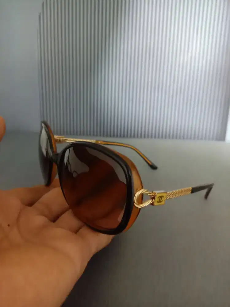 Chanel sunglasses authentic