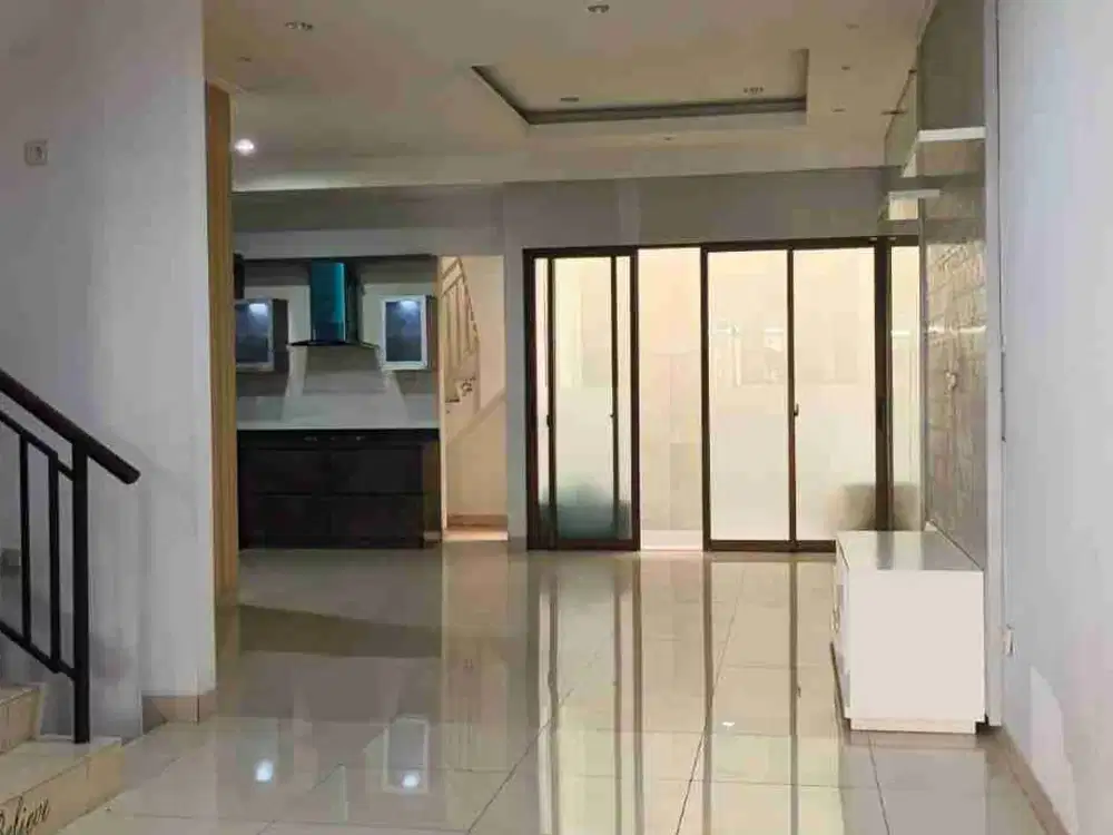 Rumah green lake city cluster Asia
