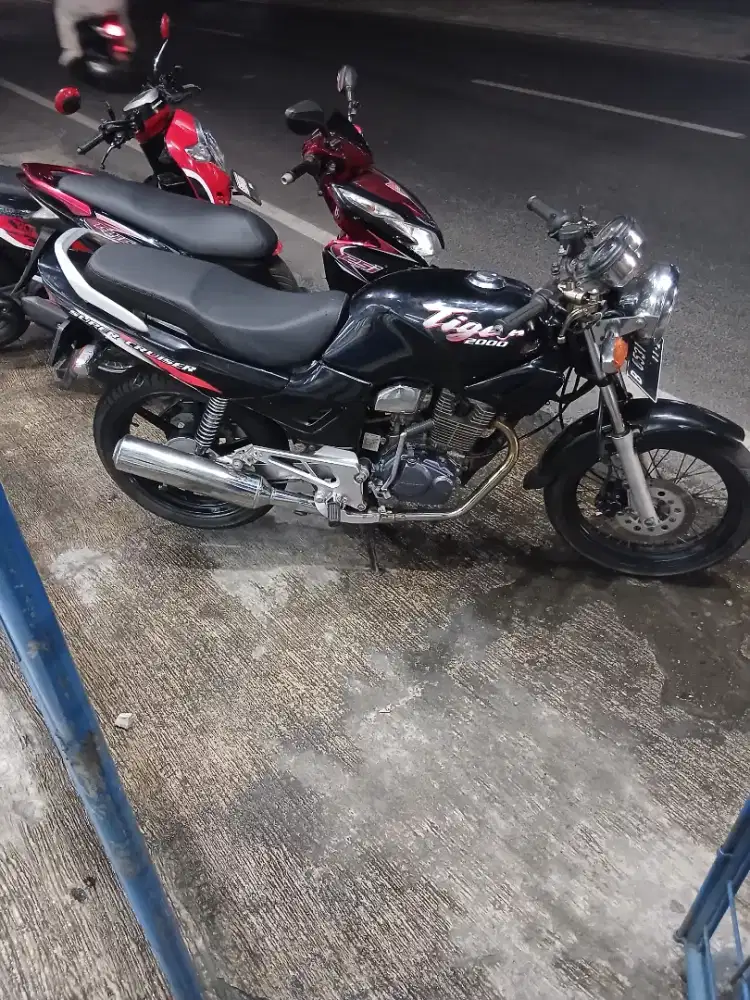 Motor tiger 2000