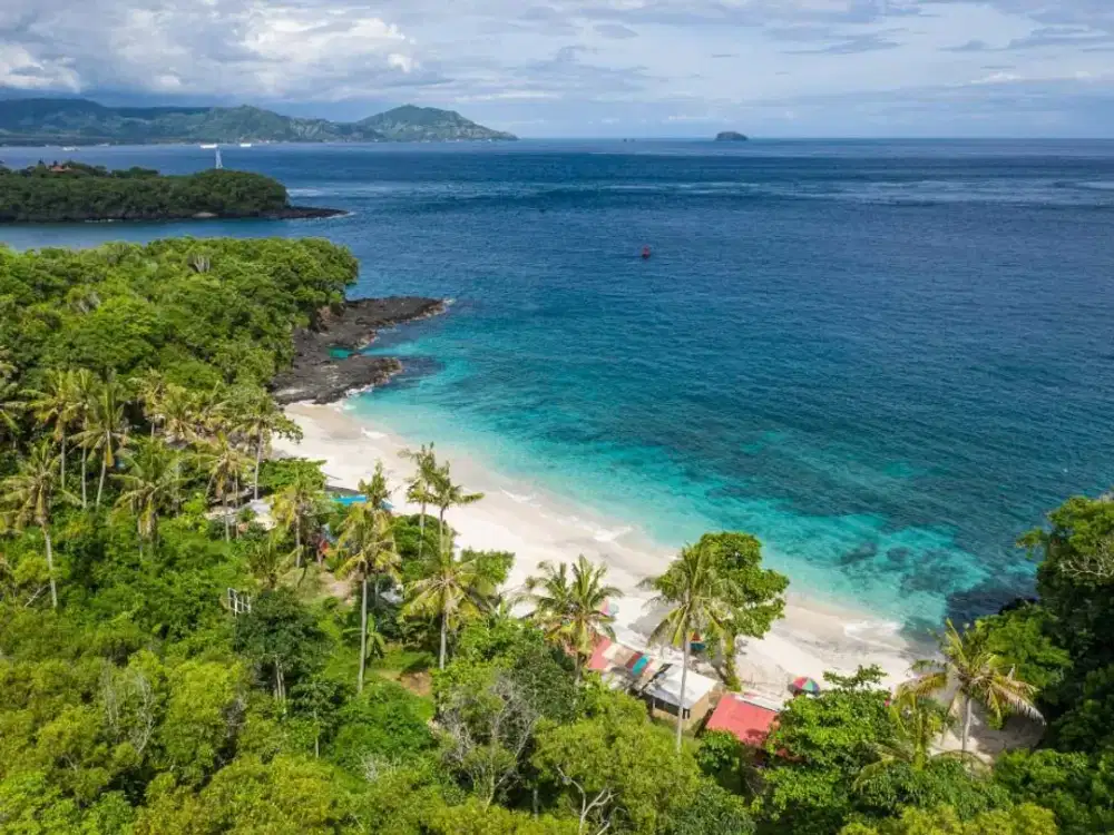 Dijual atau Sewakan Tanah Lokasi Startegis Pinggir Pantai di Bali