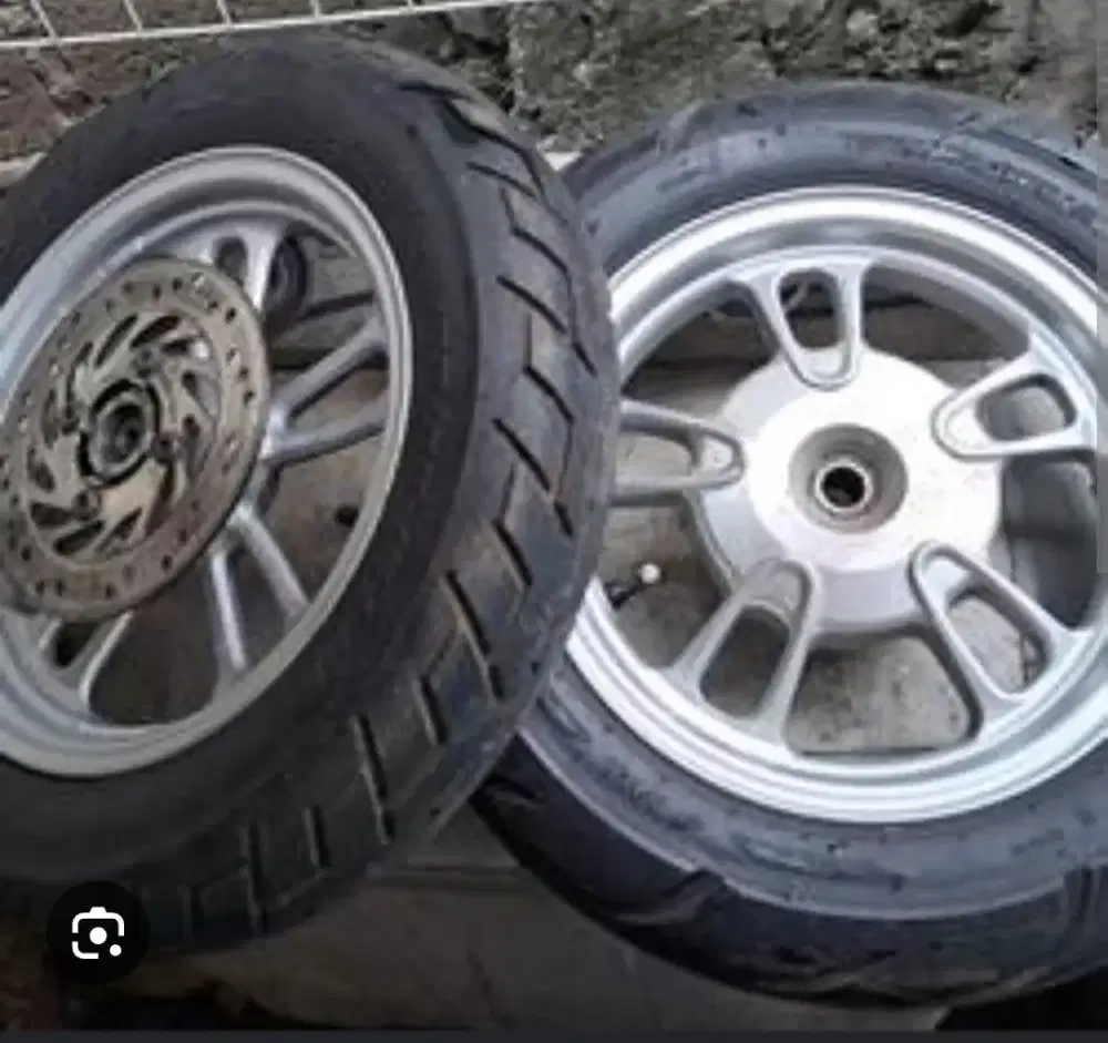 Velg scoopy ori + BAN tebal.
