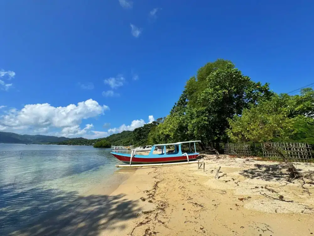 Dijual Tanah Beachfront Eksklusif di Gili Gede Lombok
