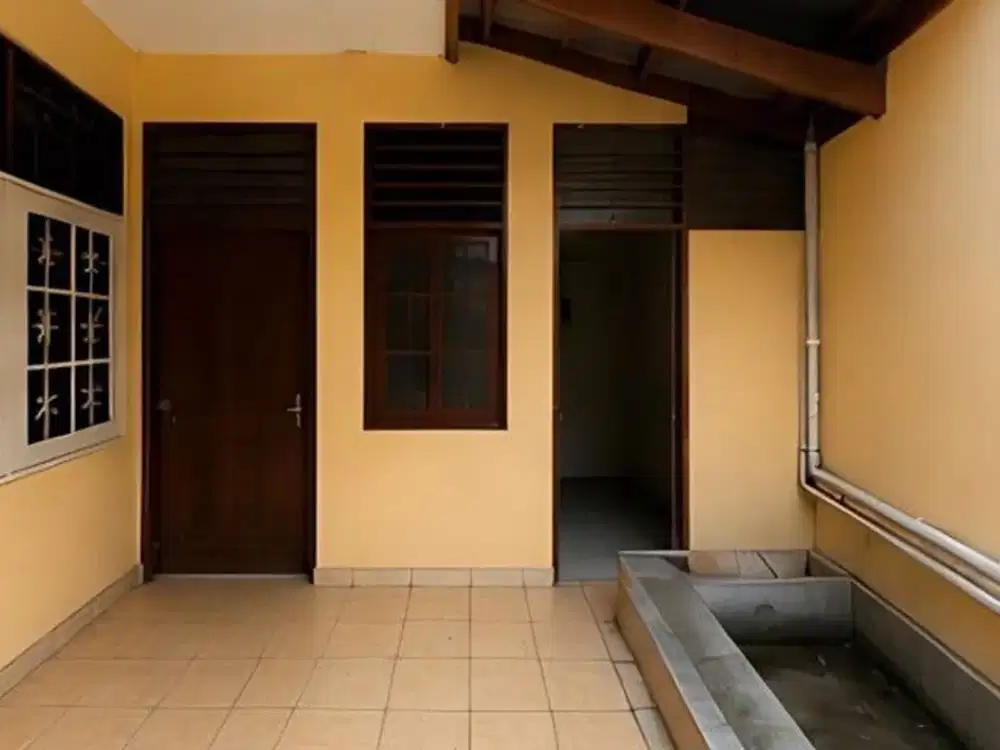 DIJUAL RUMAH 2 LANTAI DI TEBET BARAT DALAM, JAKARTA SELATAN