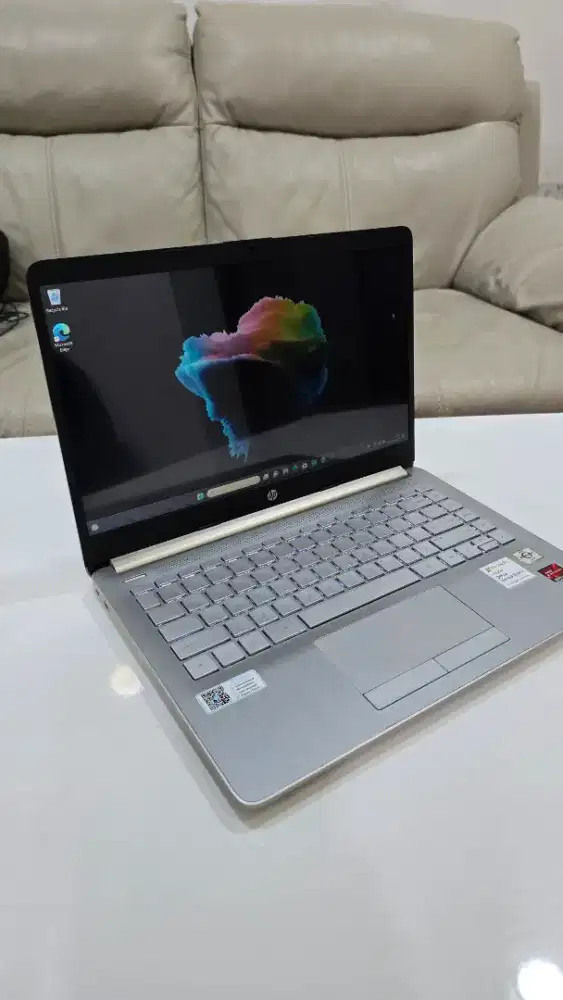 LAPTOP HP 14S AMD ATHLON GOLD 3150U RAM 8GB 512GB SSD | MULUS NORMAL