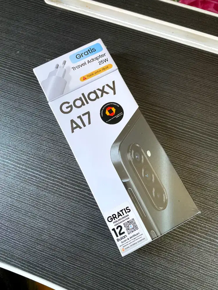 Samsung a17 8/256 baru segelbox. New garansi resmi. Tt atau jual.