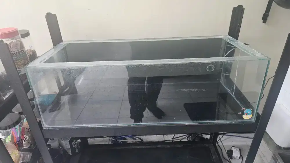 Aquarium Kaca uk. P80cm x L35cm x T25cm