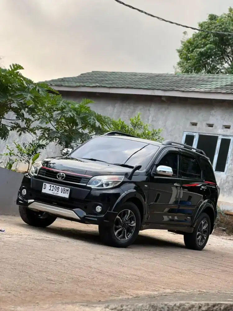 RUSH TRD SPORTIVO ULTIMO MATIC 2017 KM RENDAH