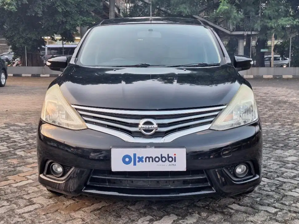 FAST MOVING Nissan Grand livina 1.5 XV Bensin-AT 2016