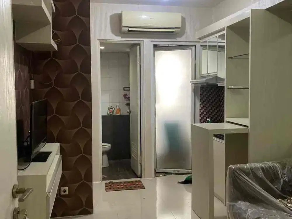 JUAL CEPAT!!! Apartemen Green Pramuka City Harga Murah Full Furnish Lantai Rendah