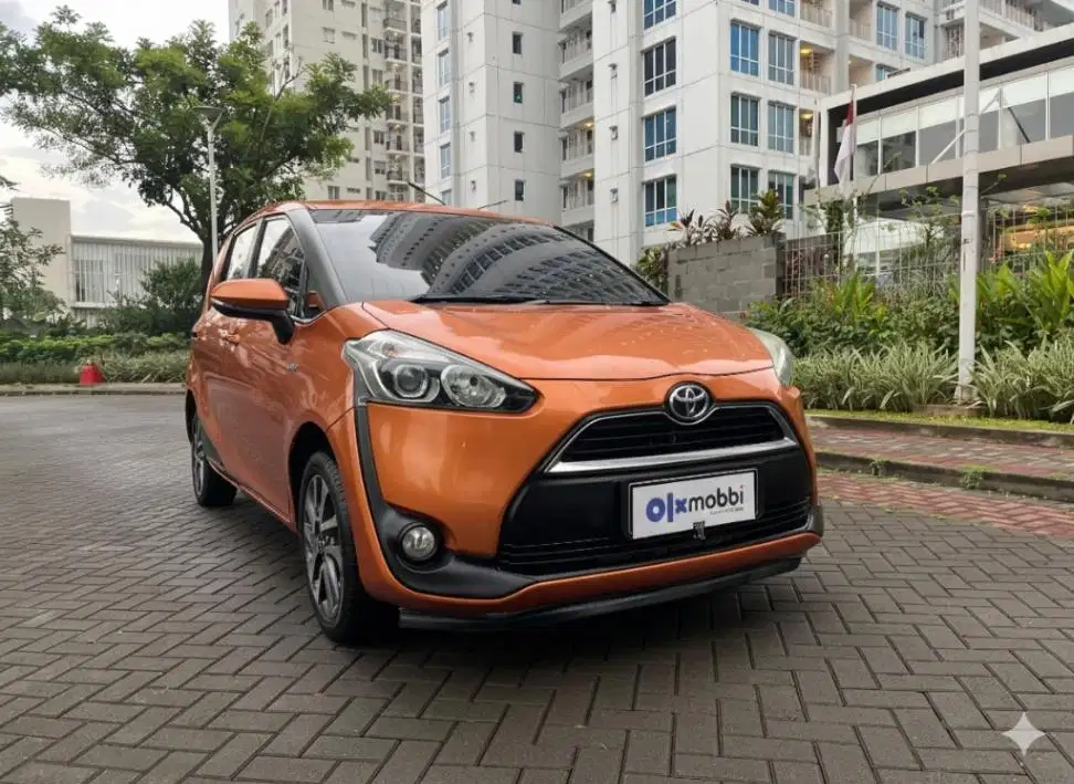 DP Murah Toyota Sienta 1.5 V Bensin-MT 2018 CTIUB
