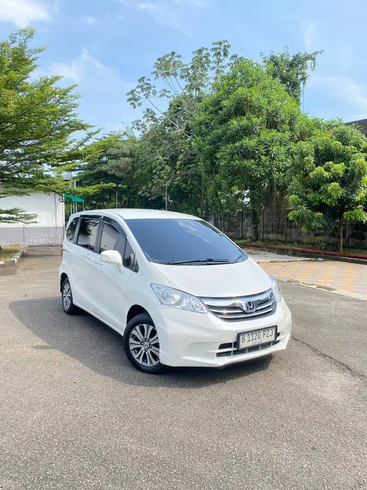 Honda Freed SD Matic Tahun 2013 Facelift