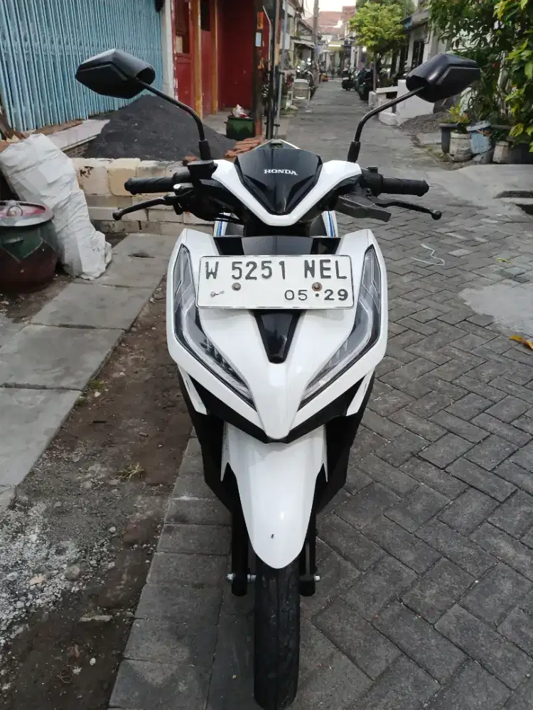Vario 125 2019 plat w sda km 36 rb kondisi sgt bagus