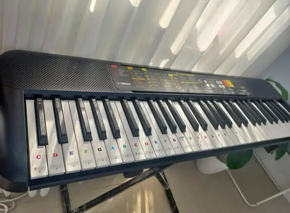 Keyboard Yamaha PSR F52