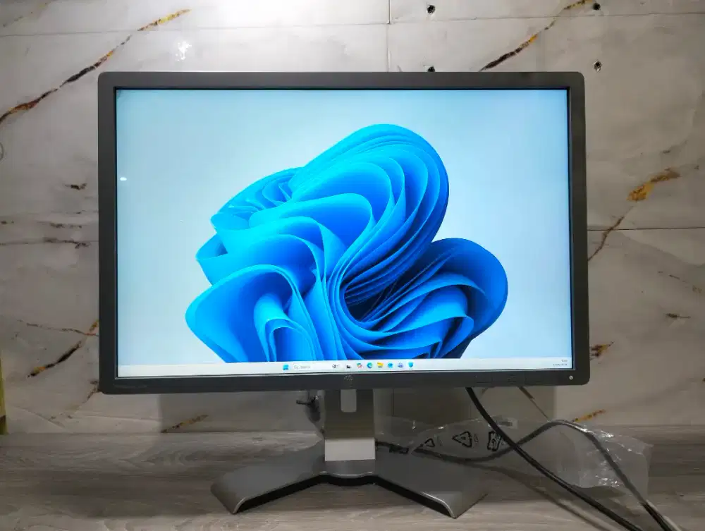 Hp E241i IPS Display