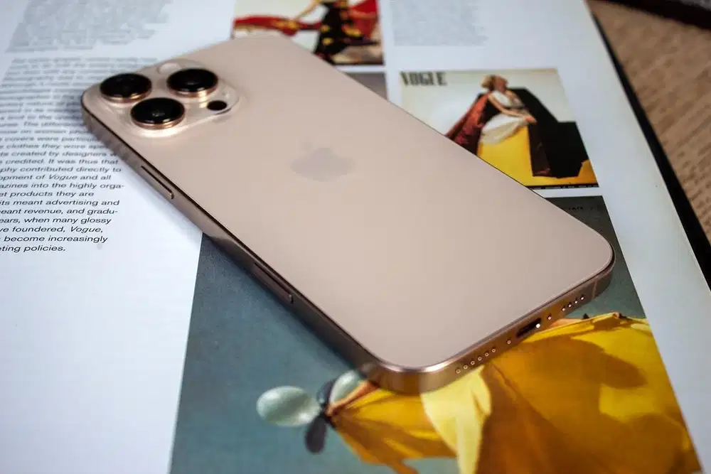 Iphone 16 pro ibox 128 gb like new
