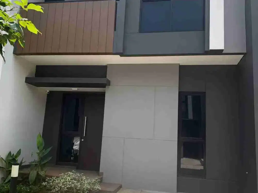 Disewakan Rumah di Cluster Regia Summarecon Crown Gading