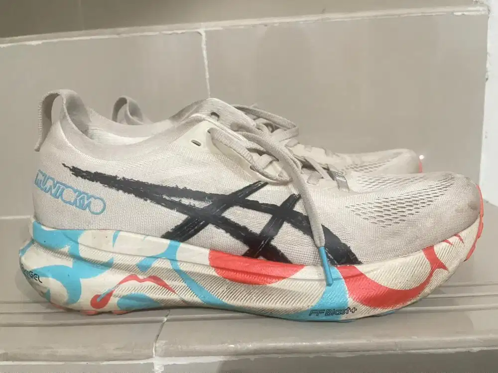 Sepatu Asics Kayano 31 Tokyo 44