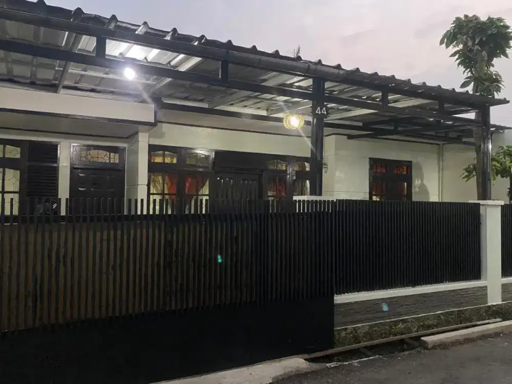 Disewakan Rumah Strategis