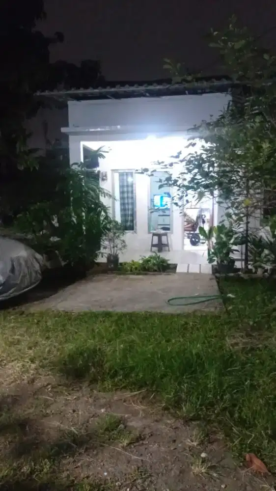 Menjaga lansia (nenek)