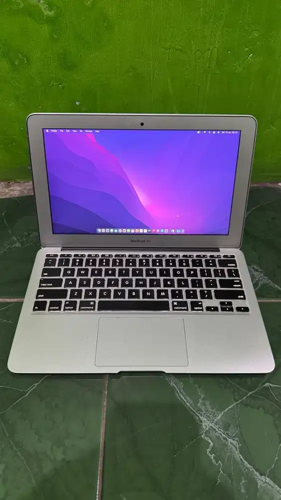 Macbook Air 11 Inch 2015 i5 4gb/128gb