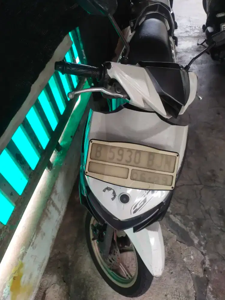 Assalamu'alaikum,dijual cepat dan murah saja hanya 7jt,Yamaha xeon GT
