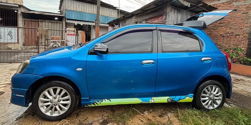 di Jual santai Toyota Etios Valco 1.2 Hatchback