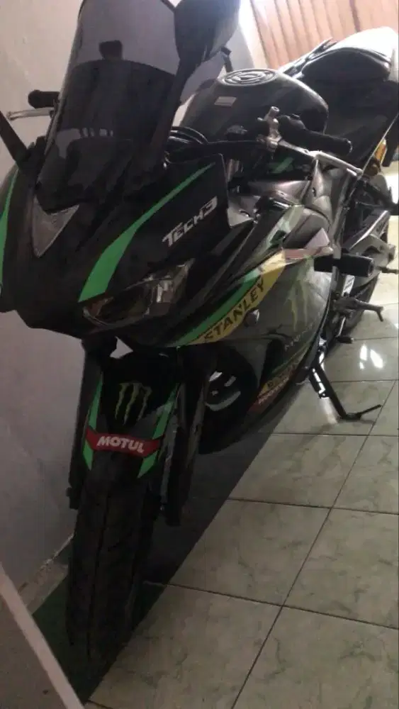 Yamaha R25 monster 2016