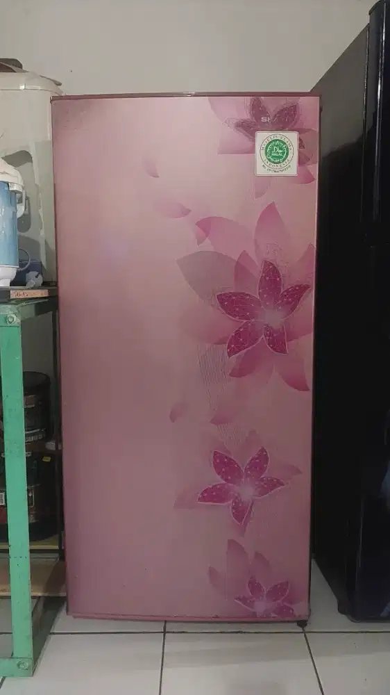 Kulkas 1 pintu merk Sharp