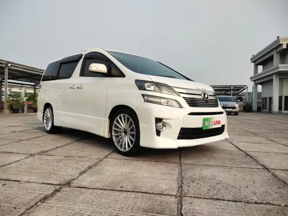 Vellfire ZG Premium Sound 2013 putih 2014 terawat Bagus 2012 record