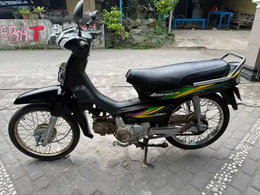 Astrea grand legenda 2 thn 2002 plat AB Bantul