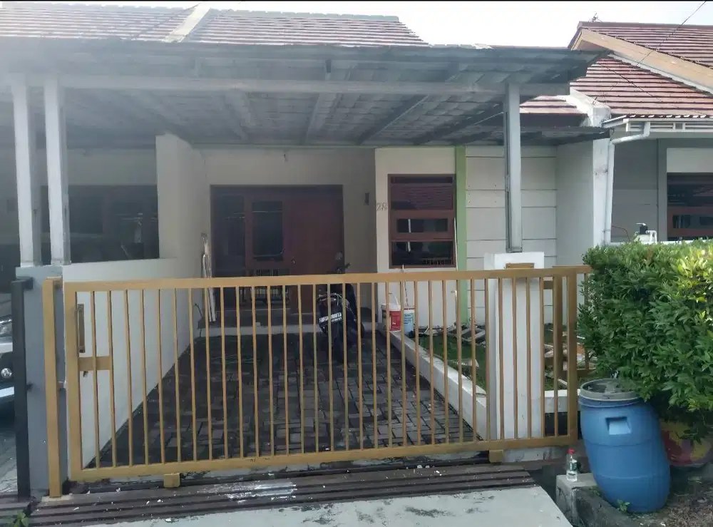Di kontrakkan rumah dekat Sumarecon Bandung