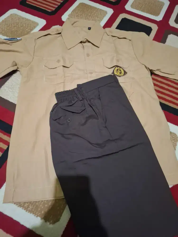 Di jual baju seragam pramuka