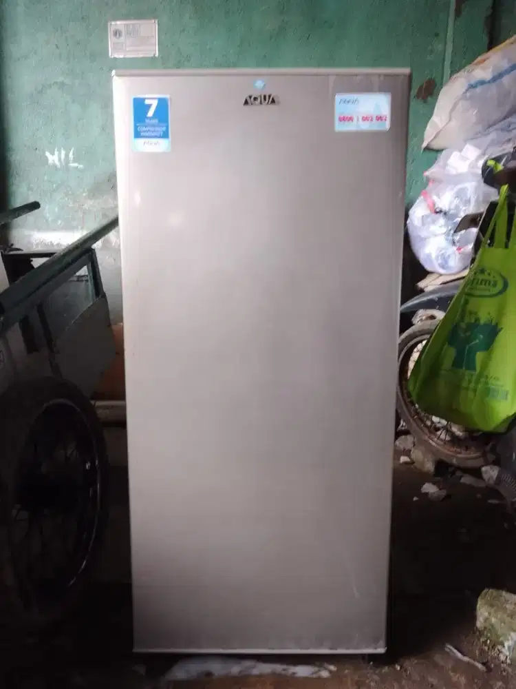 kulkas 1 pintu AQUA GRATIS ANTAR