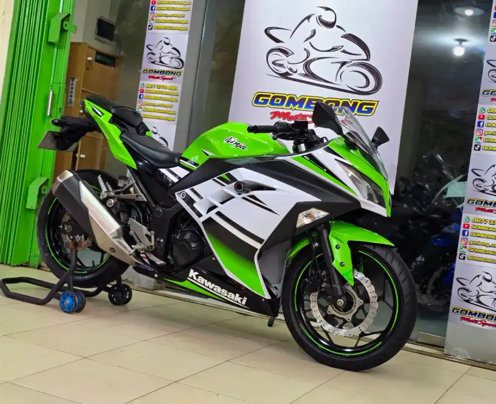 NINJA 250 FI ABS SE ANNIVERSARY 2015