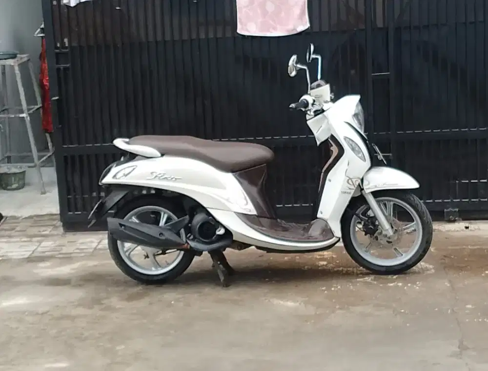 Yamaha Fino Injeksi 125cc Orisinil Surat Komplit