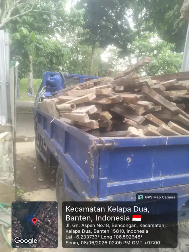Jasa buang puing/berangkal dan sampah