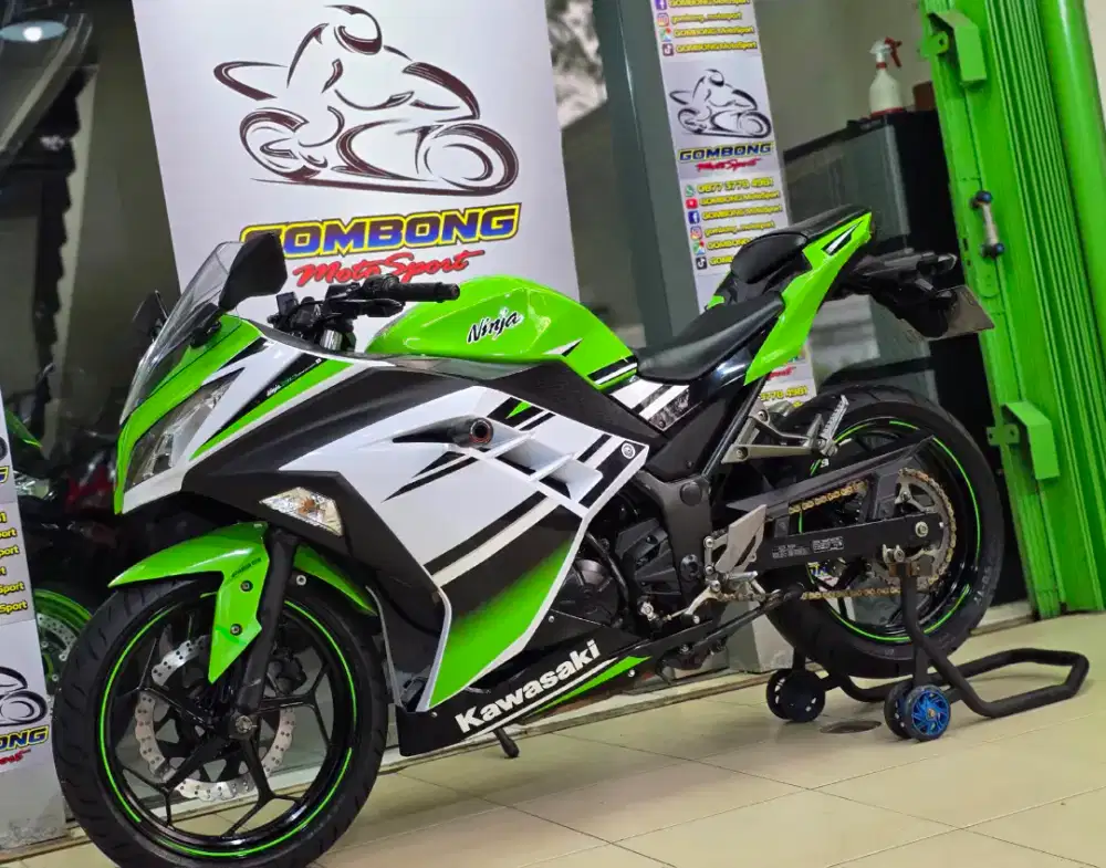 NINJA 250 FI ABS SE ANNIVERSARY 2015