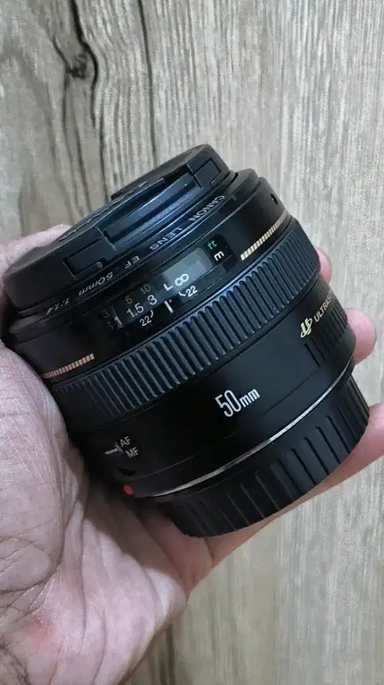 Canon 50mm f/1.4 USM mulus