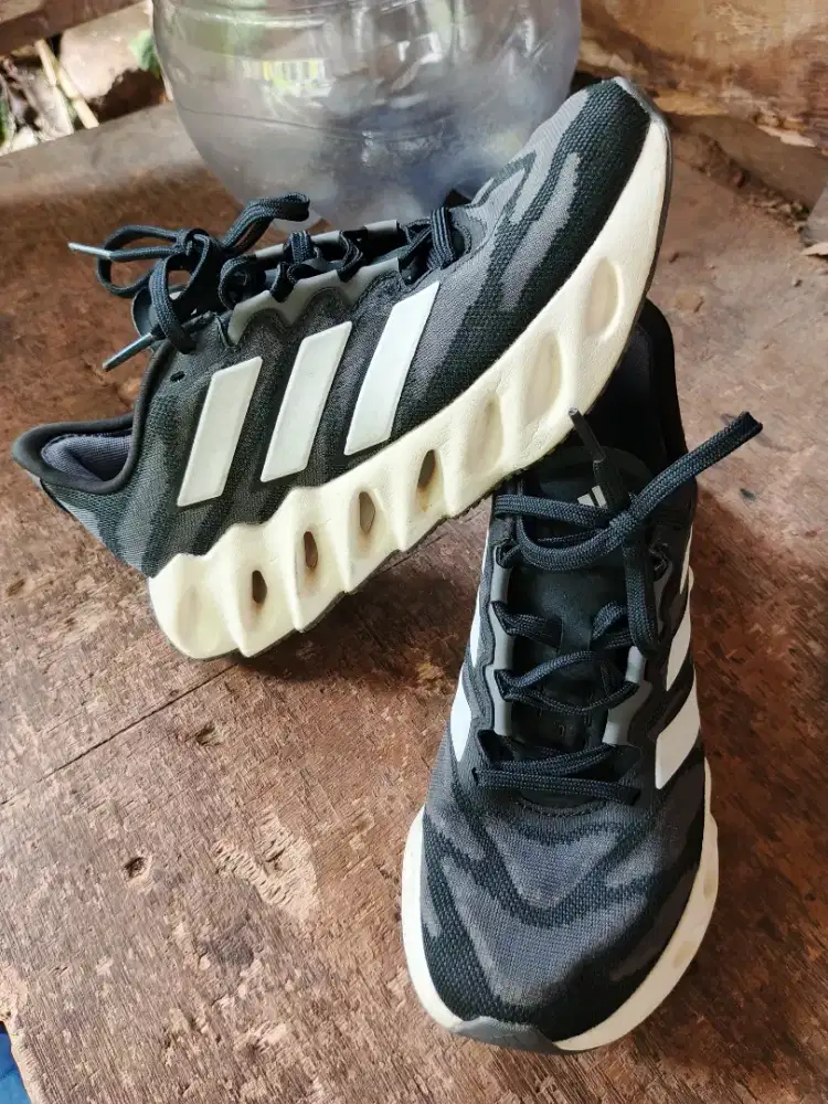 Jual sepatu Adidas original size 38 bisa kirim bayar cod