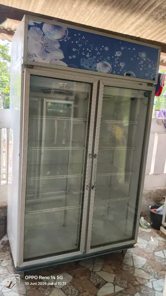 Showcase 2 Pintu GEA 1000liter