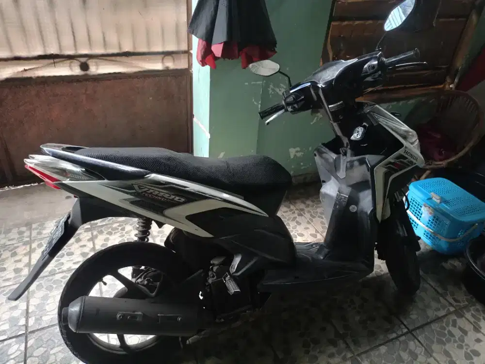 Honda Vario techno karbu